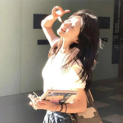 不装了,我比英雄还强